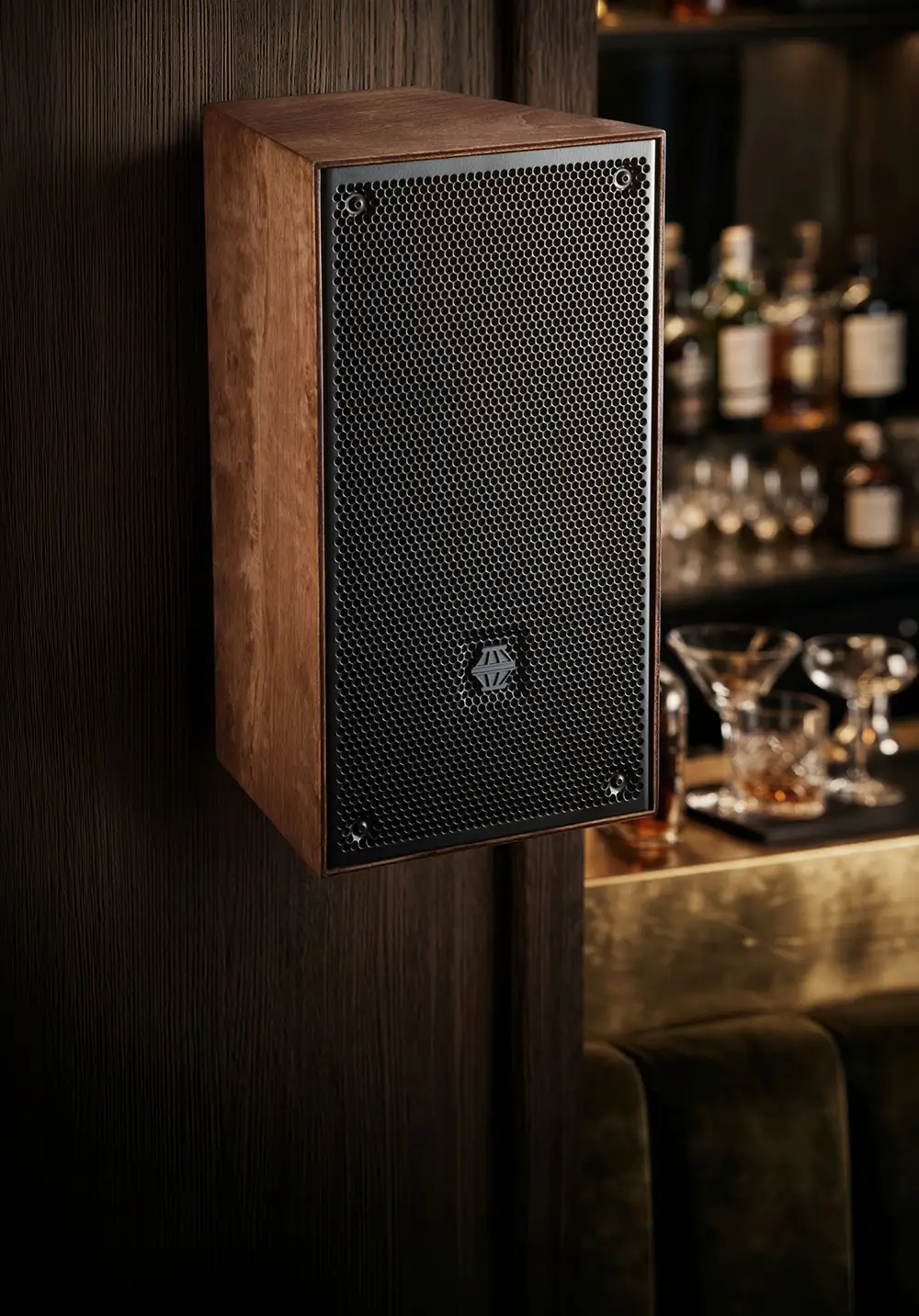 EM Acoustics серия QI