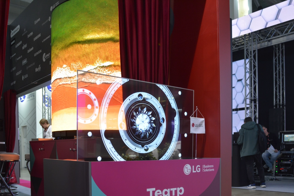 Прозрачный Oled дисплей - LG 55EW5G-V | Hi-Tech Media представляет театр современных технологий на Light+Audio Tec 25, toto-6