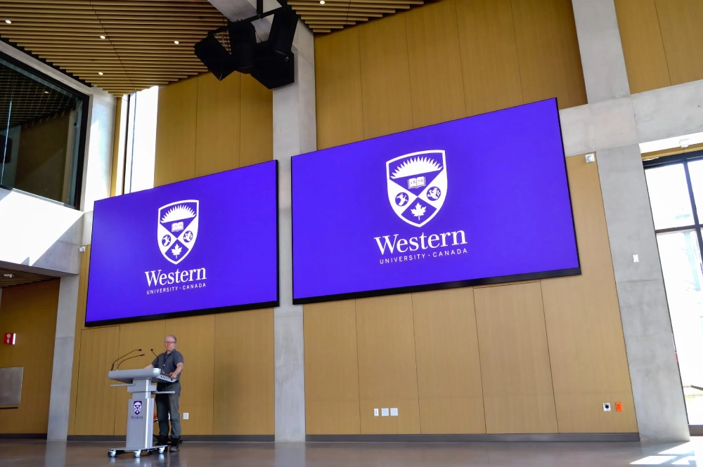 Сила звука в компактной форме: EM Acoustics преобразила зал университета, фото-5