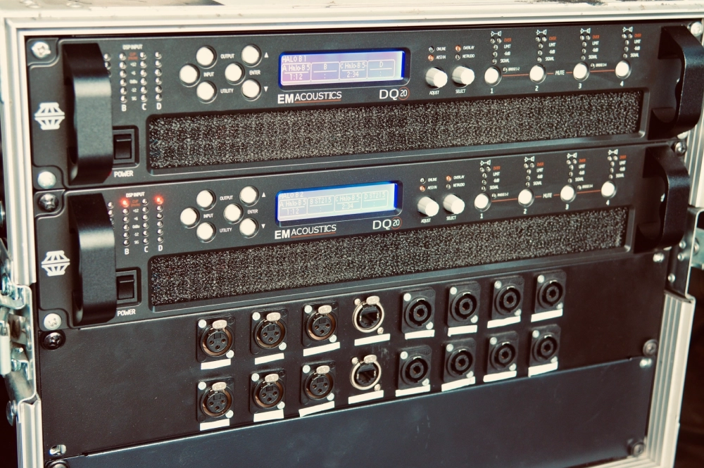 Легендарный звук на праздничных условиях: Легендарный звук на праздничных условиях: EM Acoustics Halo B + EM Acoustics ST-215, фото-5 Легендарный звук на праздничных условиях: Легендарный звук на праздничных условиях: EM Acoustics Halo B + EM Acoustics ST-215, фото-5