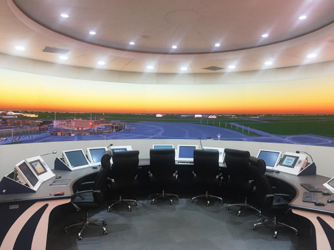 Башня управления воздушным движением на 360 градусов