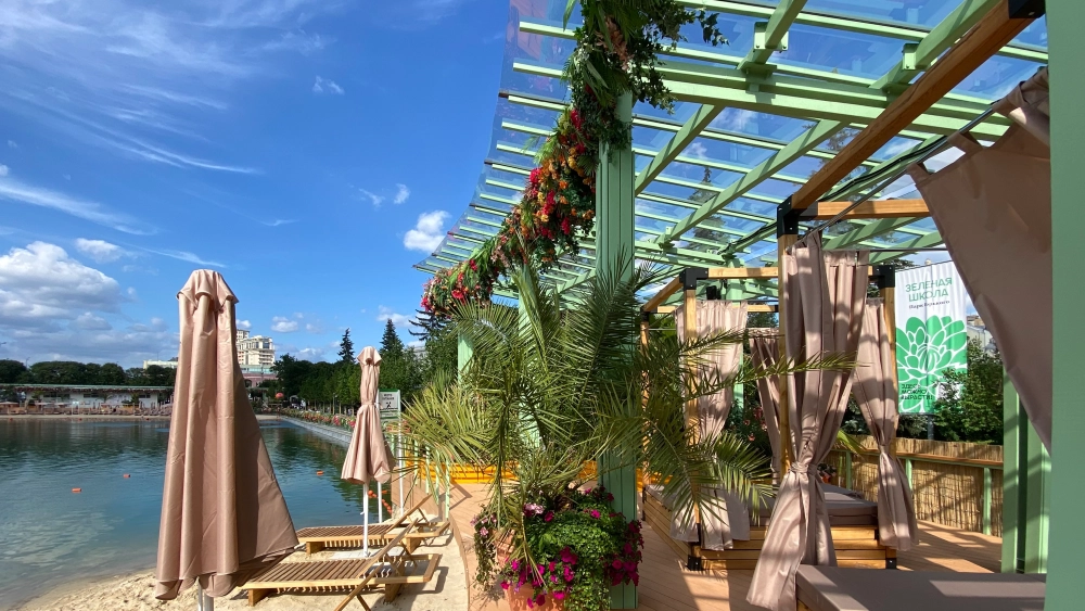 Зона отдыха с бассейном в Парке Горького, фото-20